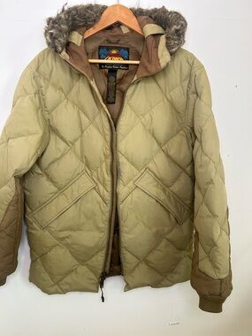 EDDIE BAUER 1943 GEDDES GOOSE DOWN PARKA/WINTER COAT